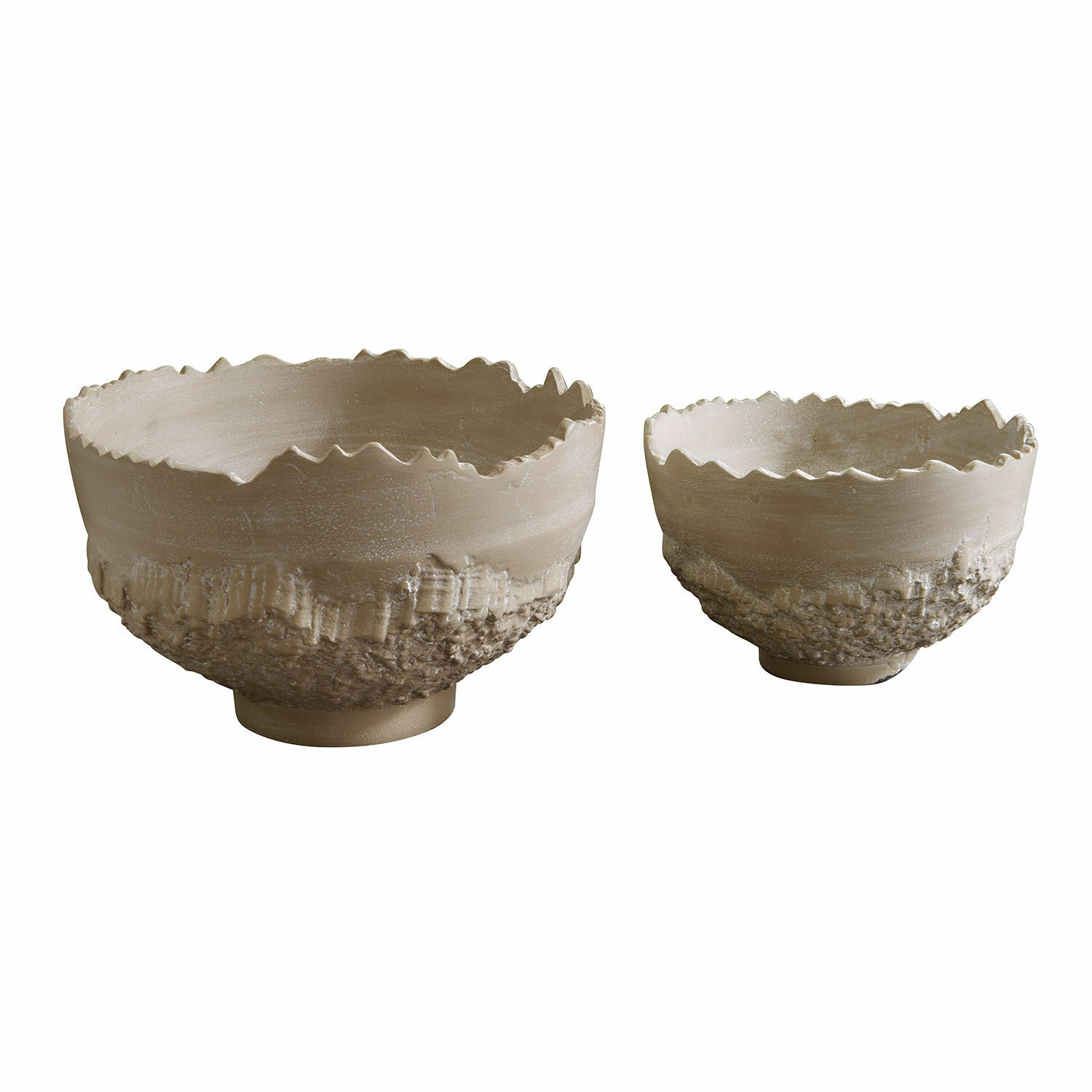 Set de 2 cuencos Alvendra Conjunto de dos cuencos de cerámica beige con textura rugosa y borde ondulado, decoración para el hogar