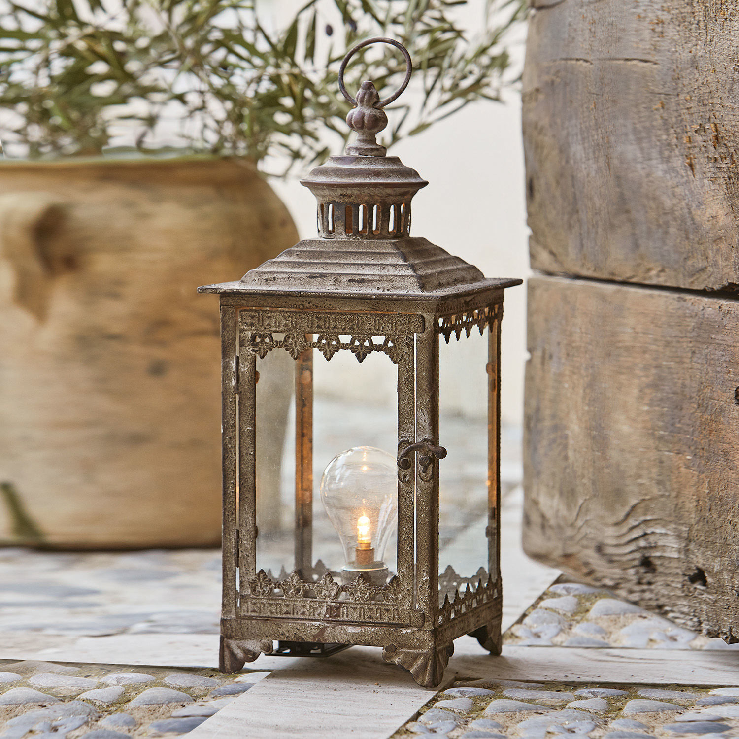 Farolillo LED Féerie Linterna decorativa de metal estilo vintage con vidrio transparente y bombilla LED para terraza