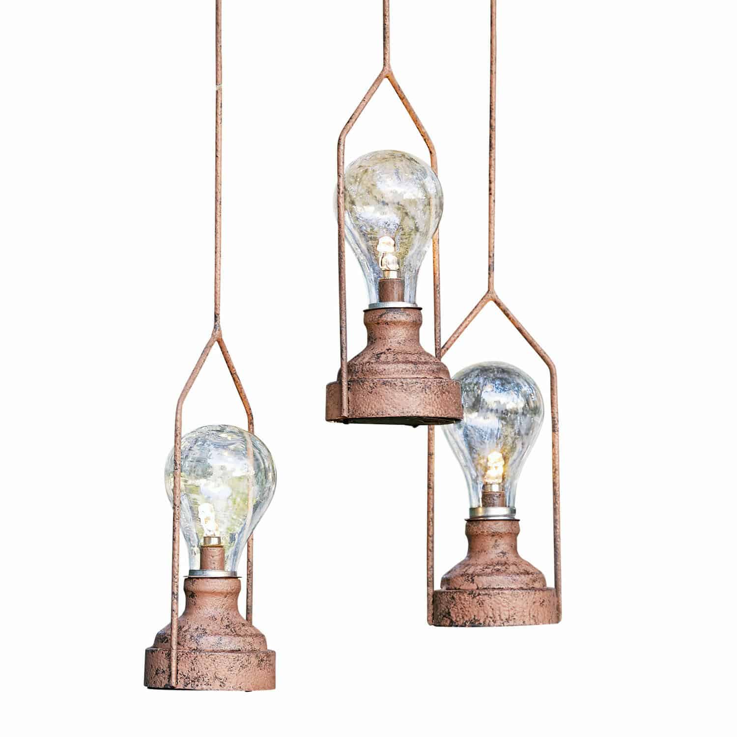Set de 3 farolillos colgantes LED Chambéry Tres lámparas colgantes con base metálica oxidada y bombillas LED transparentes para iluminación ambiental