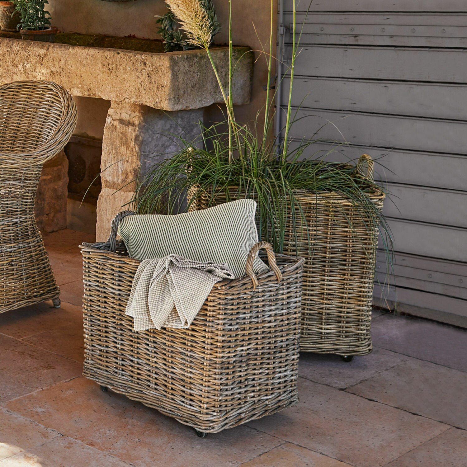 Set de 2 cestos para plantas Gialousa Cesta de ratán natural con cojín y manta, decoración interior y almacenamiento práctico