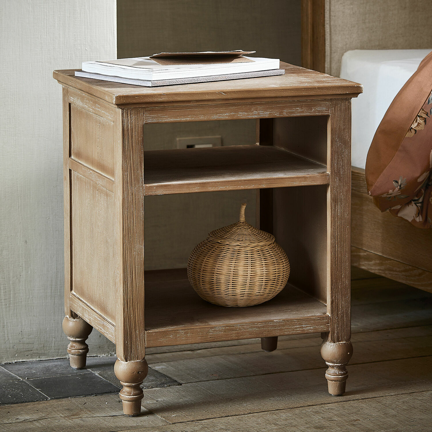 Mesilla de noche Vertisse