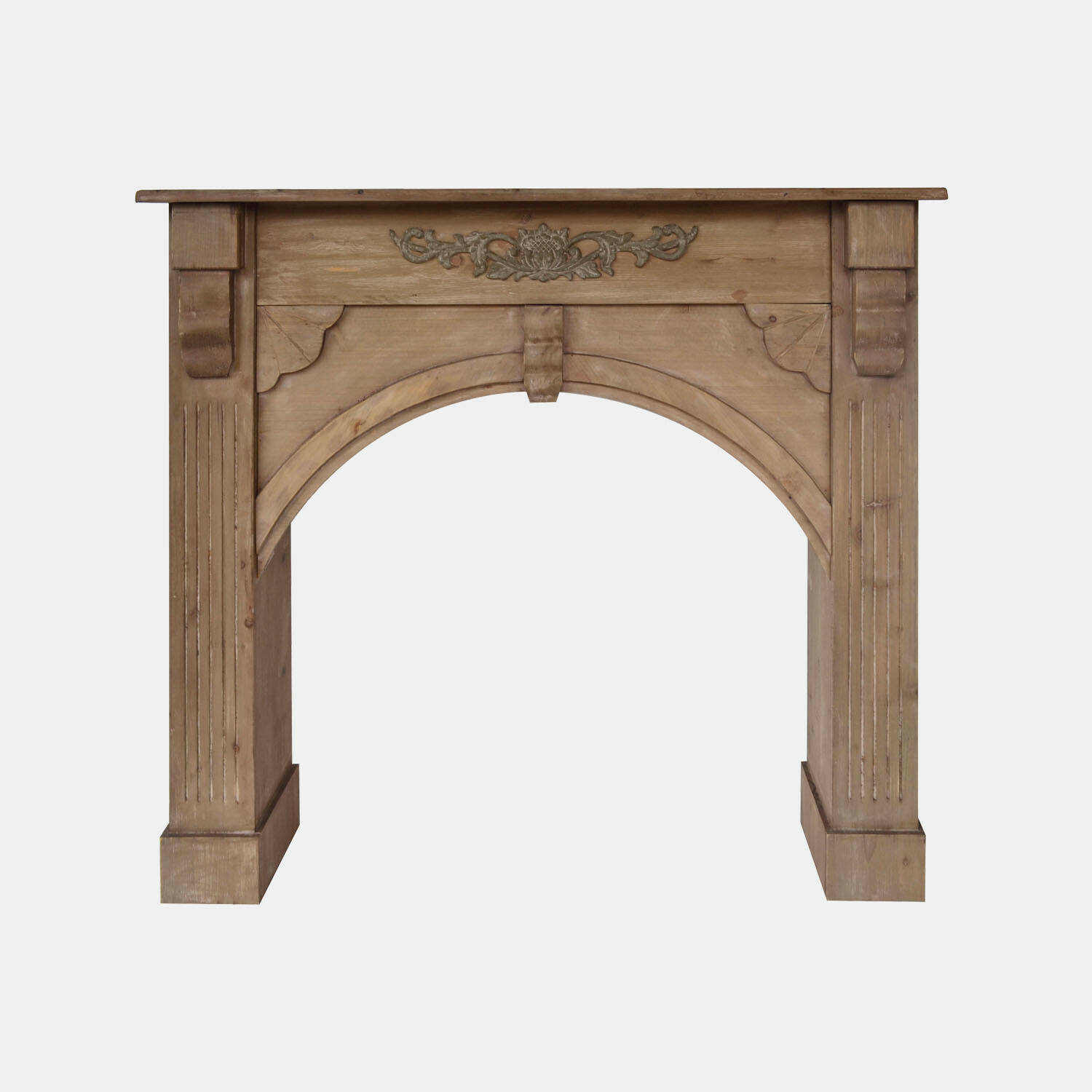 marrón envejecido Consola de chimenea Maxwell de madera en color marrón antiguo con tallado decorativo, estilo vintage