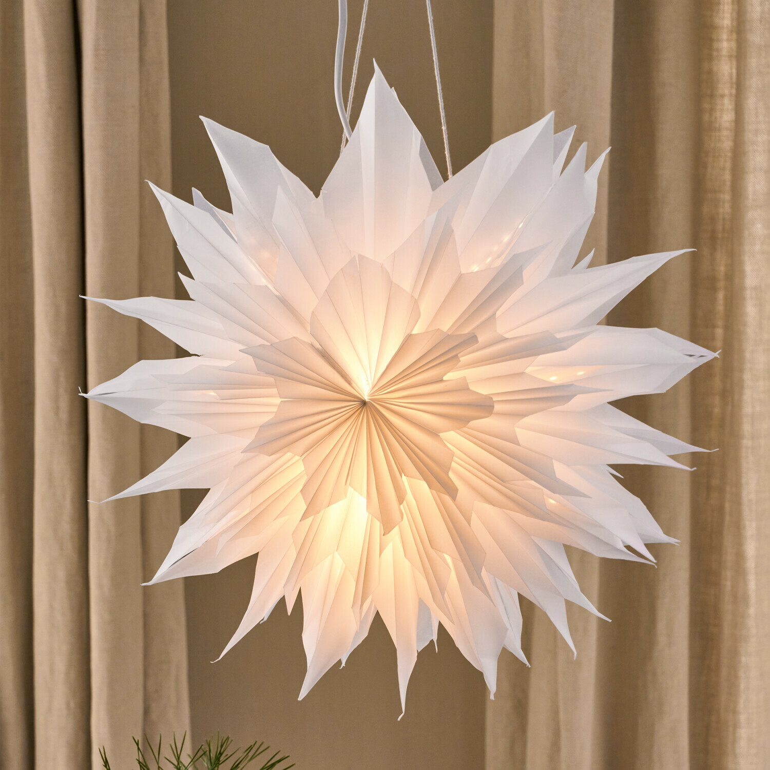 Estrella luminosa de papel Ylmera