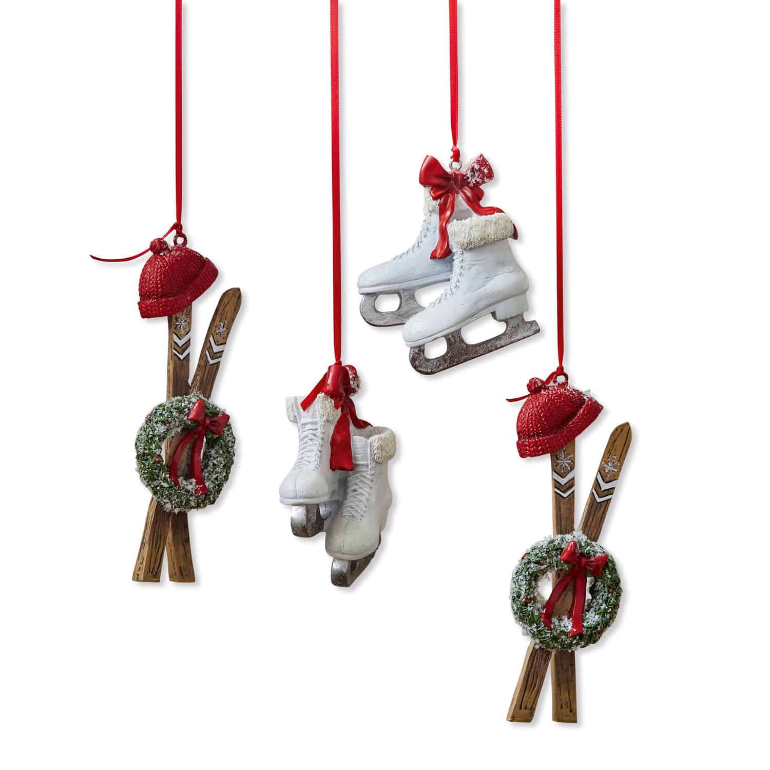 Set de 4 adornos navideños coloridos con patines, esquís, coronas y lazos rojos