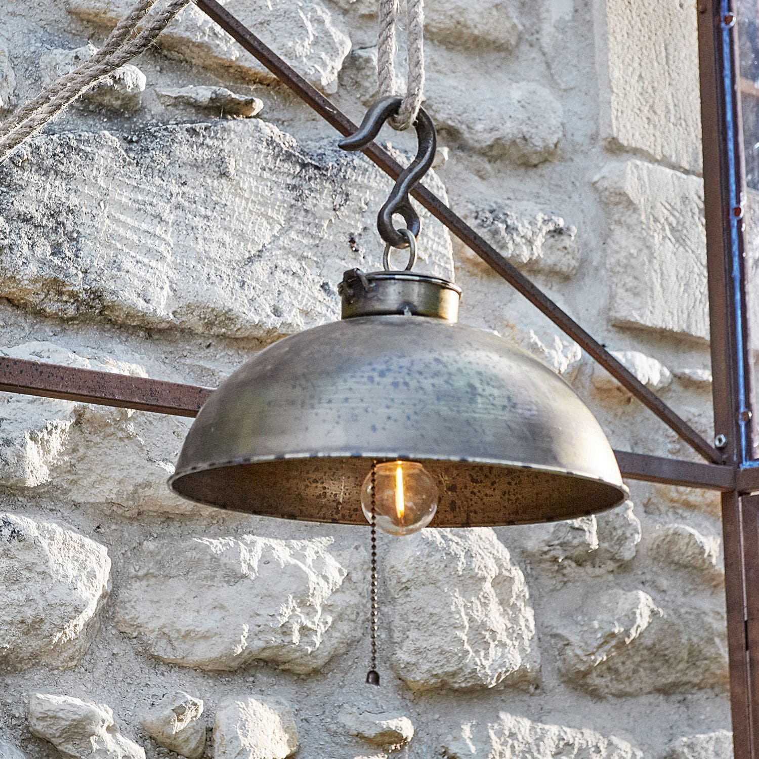 Farol LED Pallarista