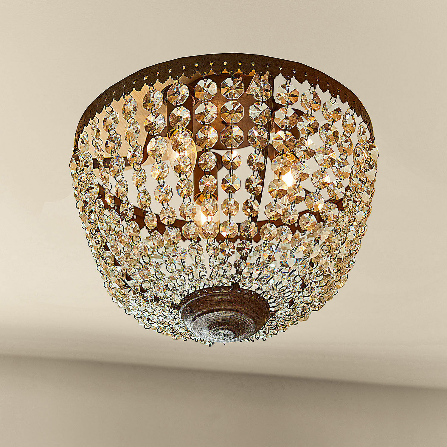 Lámpara de techo Tarim Lámpara de techo con colgantes de cristal y marco metálico oxidado, lámpara decorativa LED