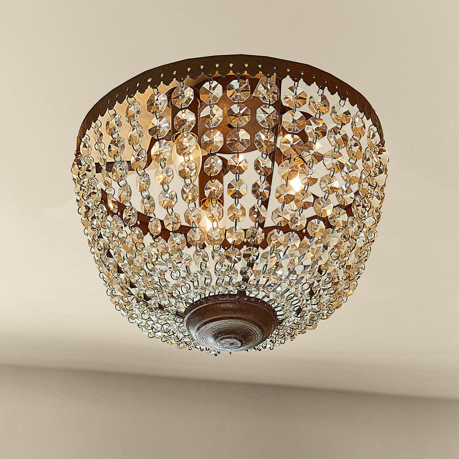 Lámpara de techo Tarim Lámpara de techo con colgantes de cristal y marco metálico oxidado, lámpara decorativa LED