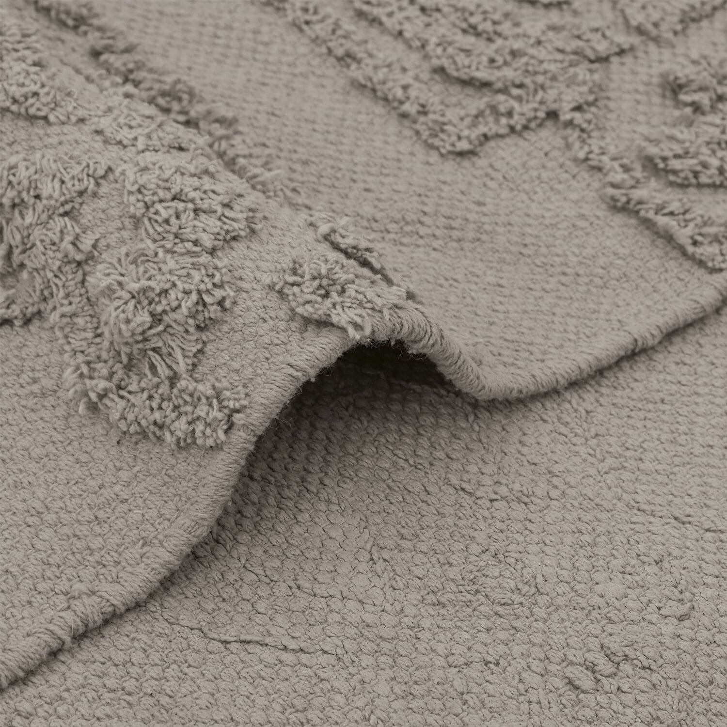 Alfombra Talafar gris de material suave con diseño decorativo, ideal para salón