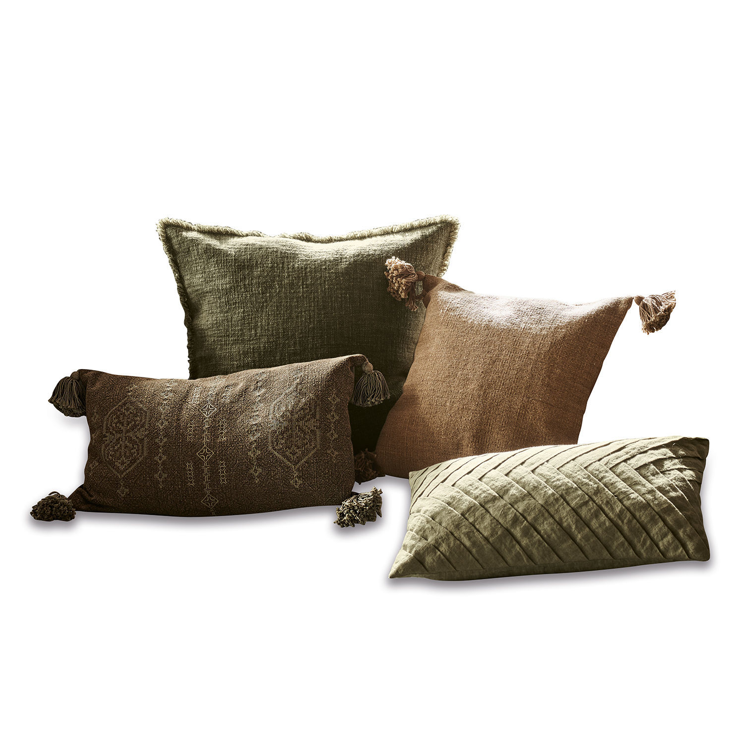 Set de 4 fundas de cojín Donagh Conjunto de cuatro cojines decorativos en tonos verdes y marrones con borlas y patrones, tela decorativa