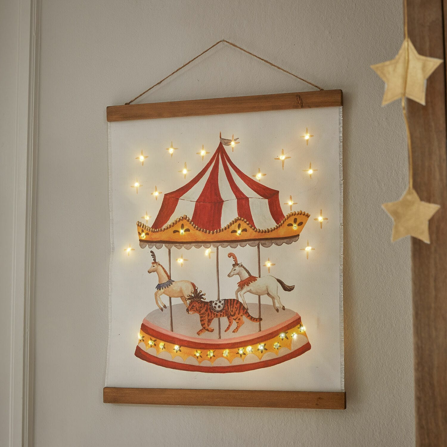 Cuadro LED Carnaval des Rêves Decoración de pared de tela con luces LED que muestra un carrusel rojo y blanco