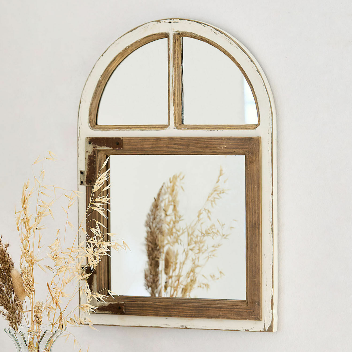 Espejo Zilvento Espejo de pared rústico de madera en blanco y marrón, decoración vintage con reflejo de plantas secas