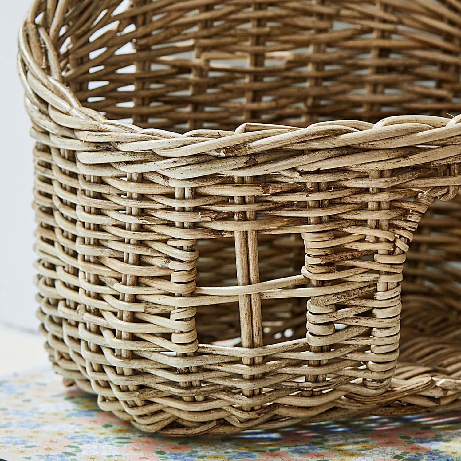 Cesta con forma de casita Tinytreasure
