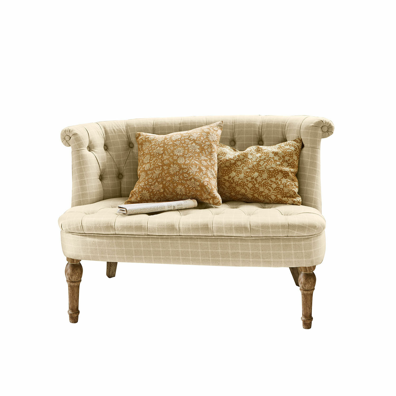 Sofá Weralin Sofá tapizado beige con patas de madera y dos cojines decorativos con estampado floral