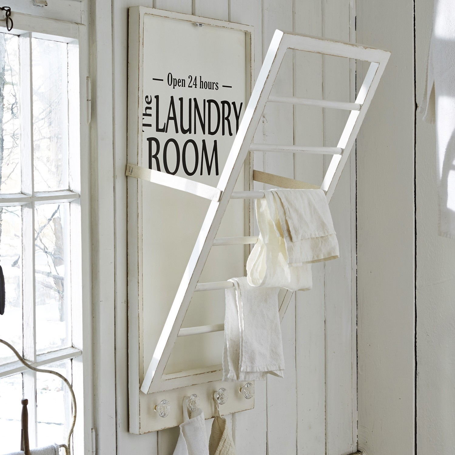 Toallero Laundry Room Toallero de madera blanco con texto Laundry Room para baño o lavanderÃa