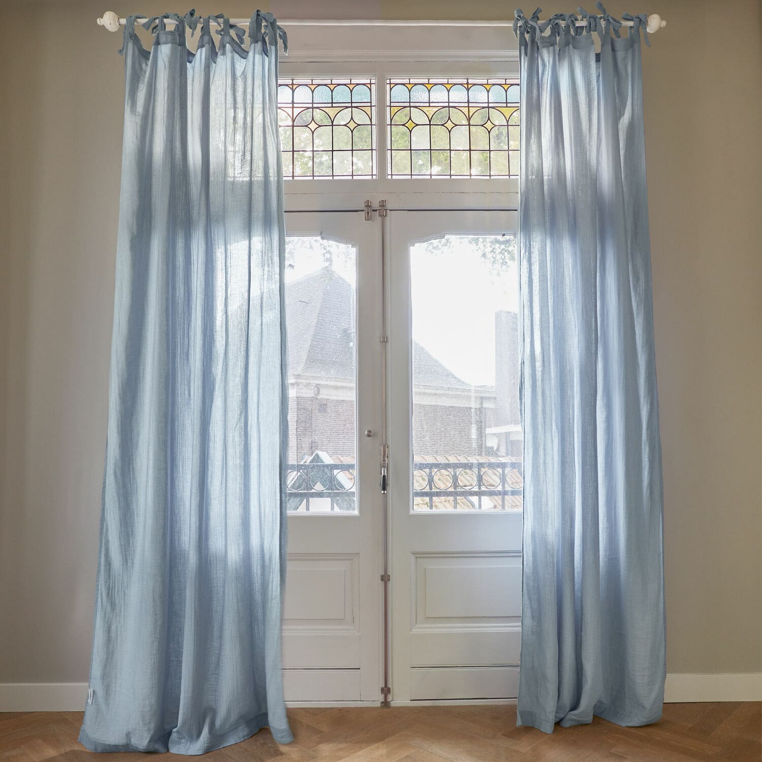 Cortina Valserino Cortinas de lino azul claro con lazos, ligeras y aireadas para una decoración elegante de ventanas