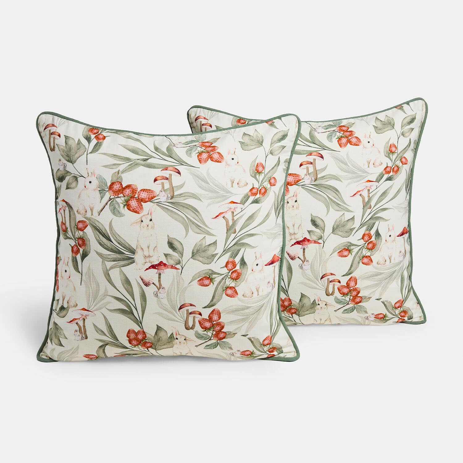 Set de 2 fundas de cojín Hoplet Juego de dos fundas de almohada de algodón con diseño de conejos y fresas en tonos verdes y rojos