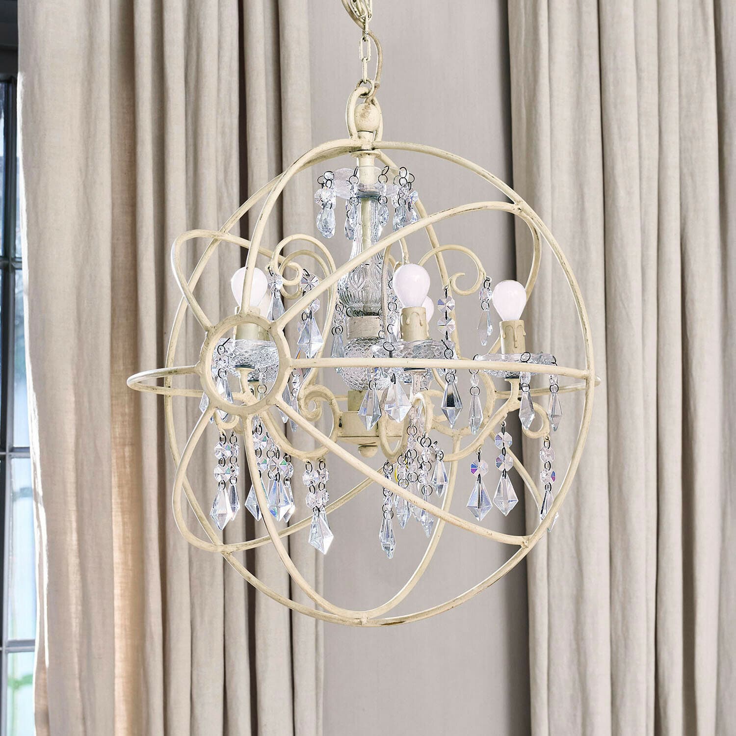 Lámpara de araña Élivienne Lámpara colgante de metal crema con adornos de cristal y bombillas, iluminación decorativa interior