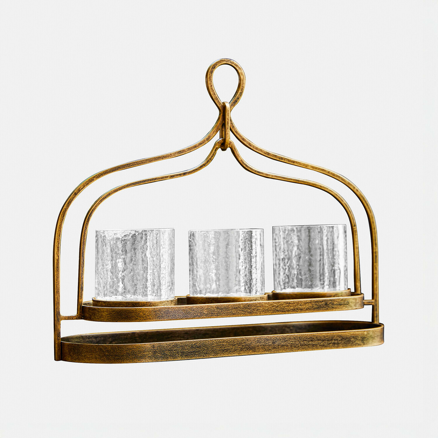 Portavelas Biserre de metal en color oro antiguo con tres vasos de cristal para velas