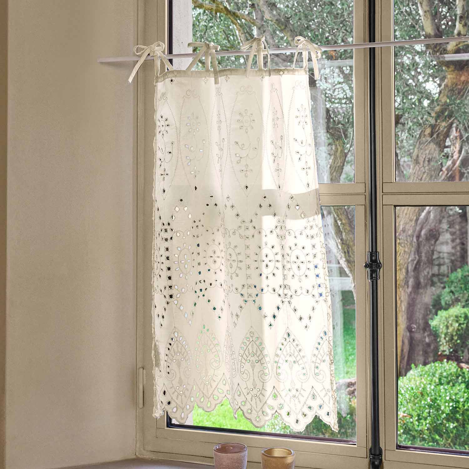 Cortina blanca bordada con diseño calado, decoración elegante para ventana de salón o cocina