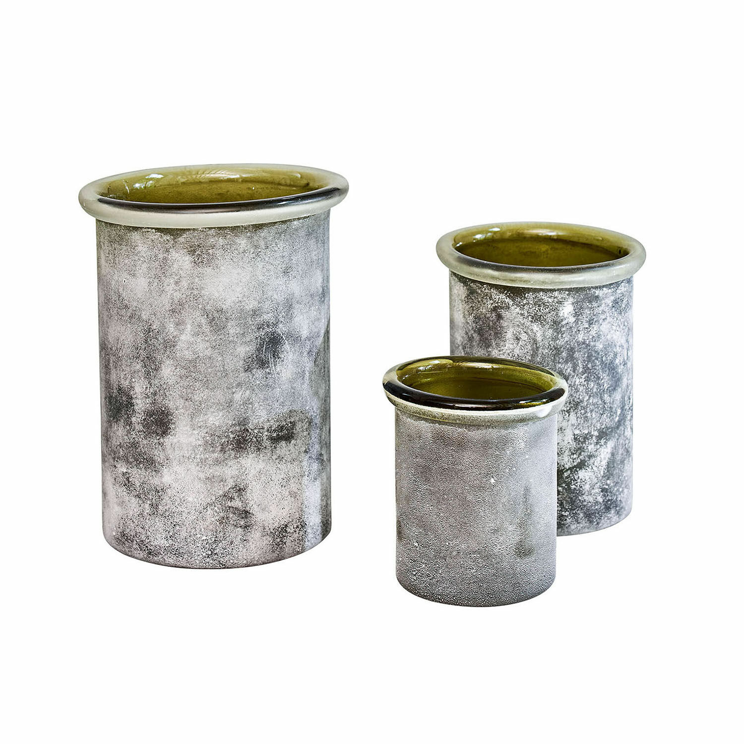 Set de 3 portavelas Iskira Conjunto de tres jarrones de cerámica gris con interior verde oliva y borde brillante, acabado mate