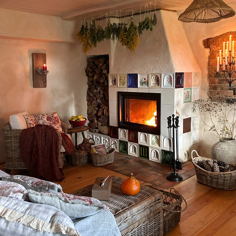 Susurros de otoño junto a la chimenea