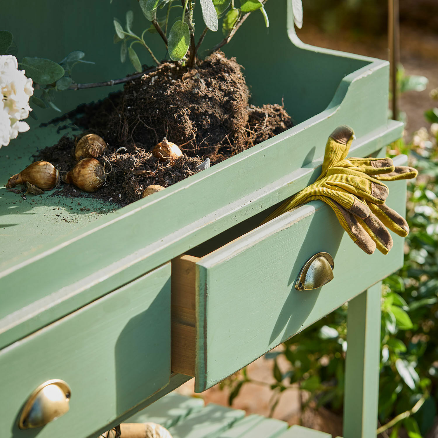 Mesa de jardinería Castelune