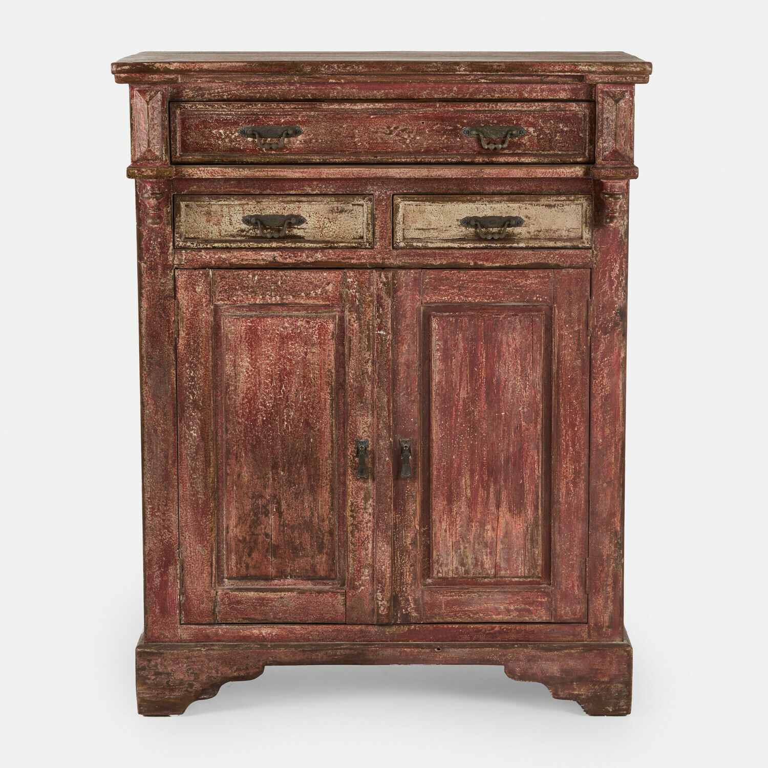 Cómoda Jolivarne Cómoda rústica de madera roja con acabado desgastado y tiradores metálicos
