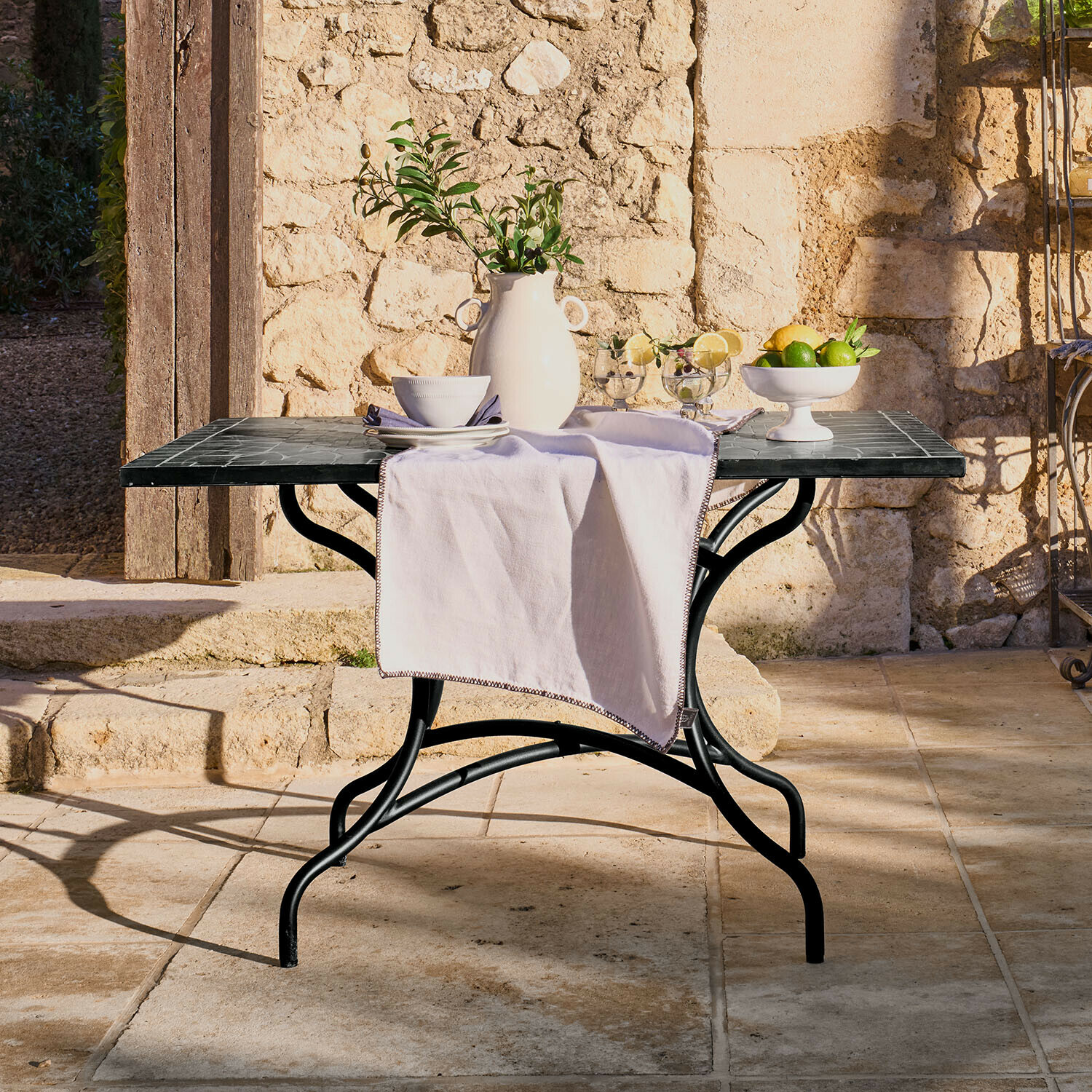 Mesa Maurelle