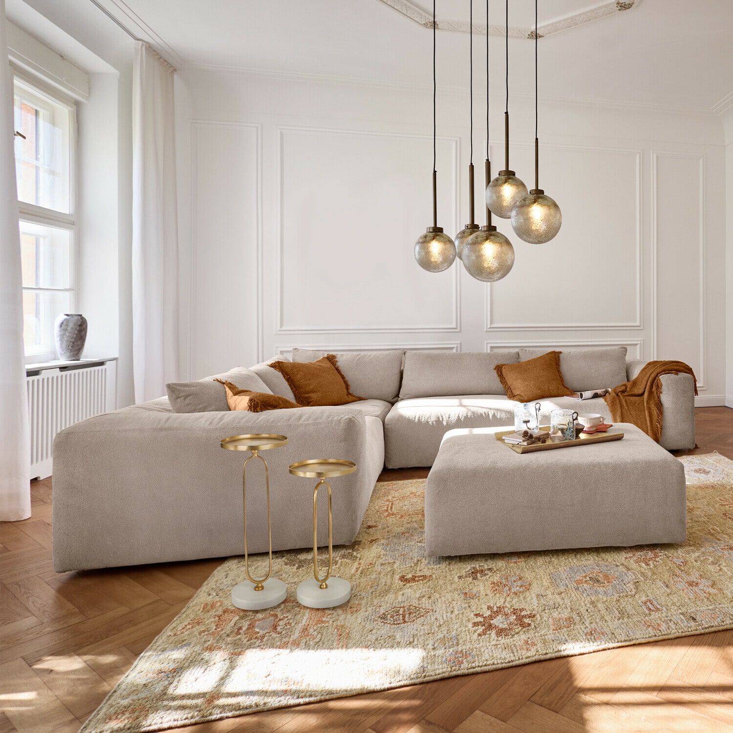 Sofá modular con otomana Northcombe