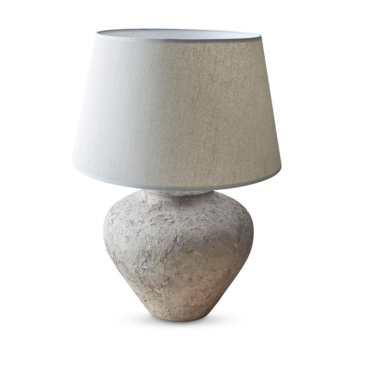Lámpara de mesa Bandol gris y crema con pantalla de tela y base de piedra para salón