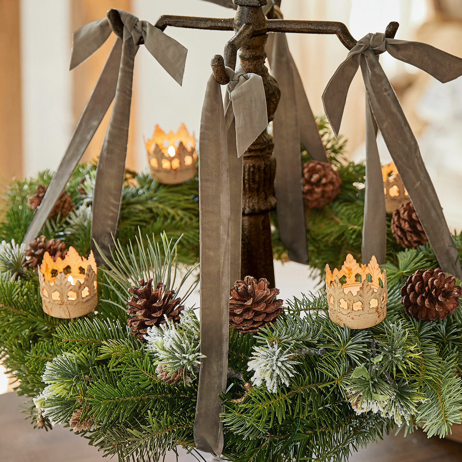 Set de 4 portavelas para clavar Groisy