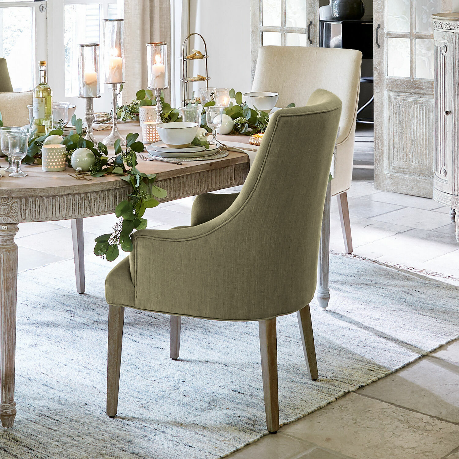 Silla Hyeres
