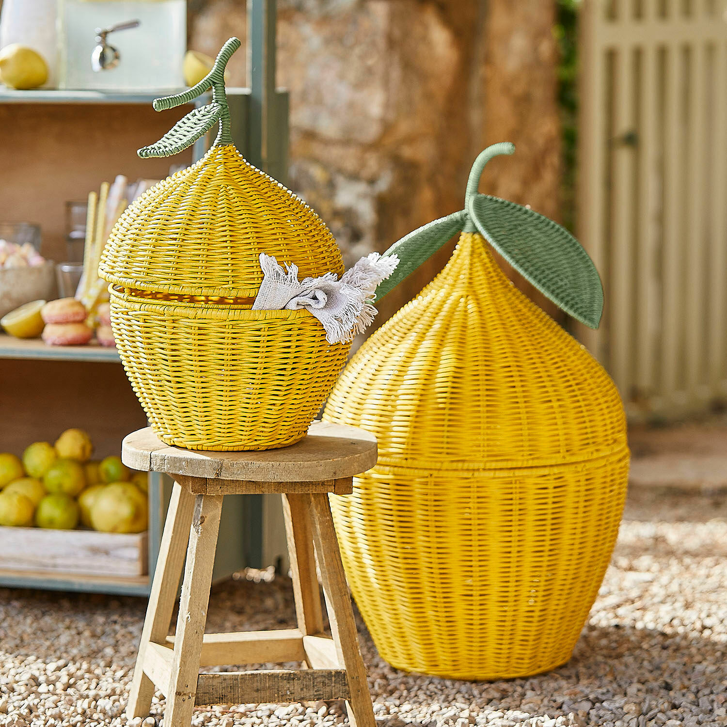 Set de 2 cestas limón Aelindria Cesta de ratán amarilla con forma de limón y hojas verdes, decorativa y práctica para almacenamiento