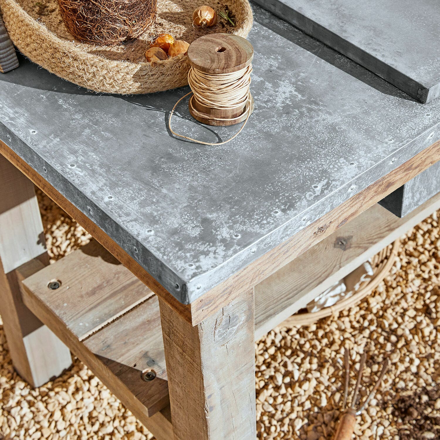 Mesa de jardinería Pive