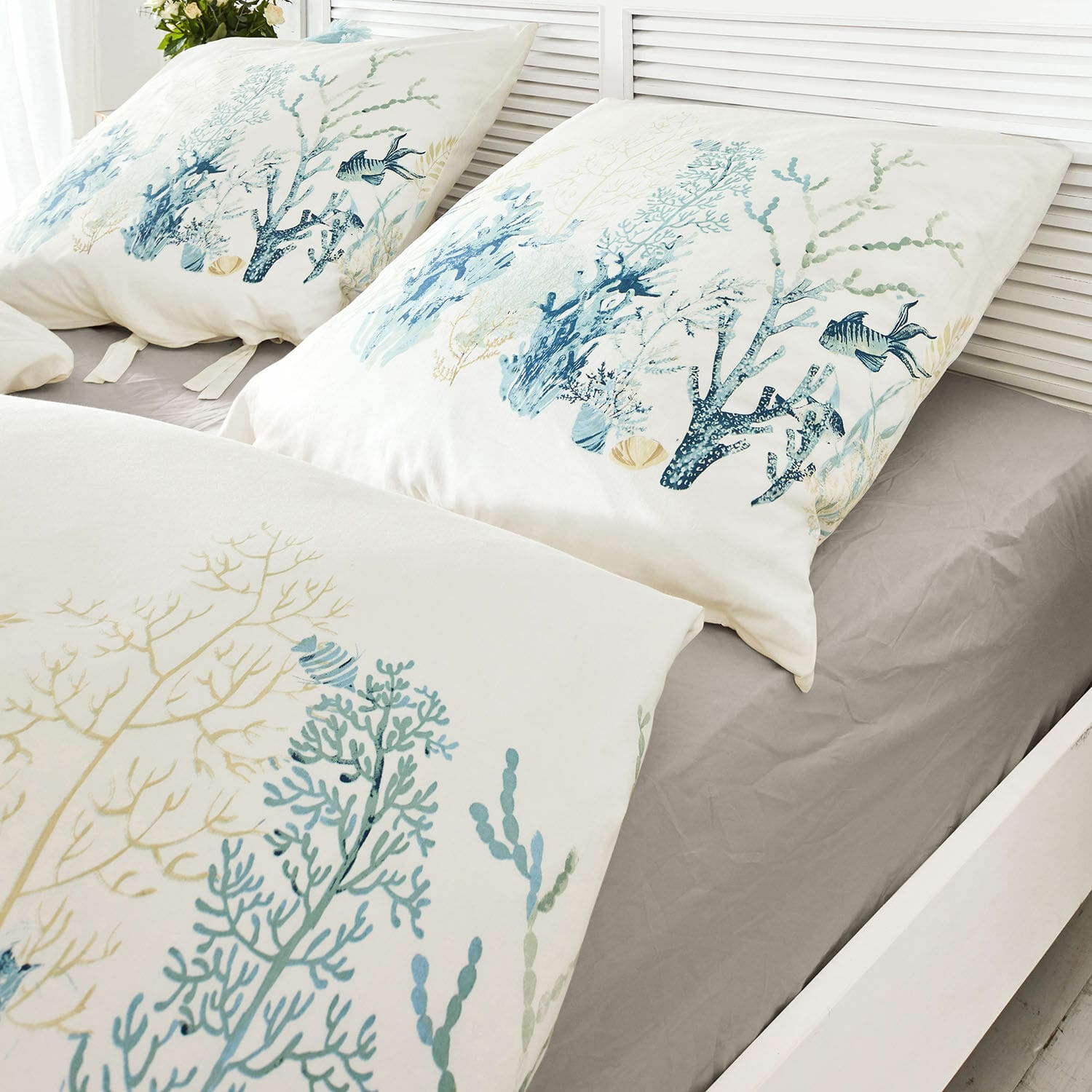 Ropa de cama Grosmagny Ropa de cama de algodón con motivos marinos en tonos azules y beige sobre sábana gris