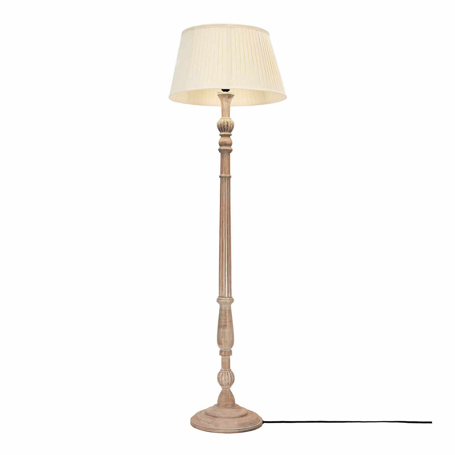 Lámpara de pie Morten Lámpara de pie con base de madera y pantalla crema, diseño clásico para sala de estar