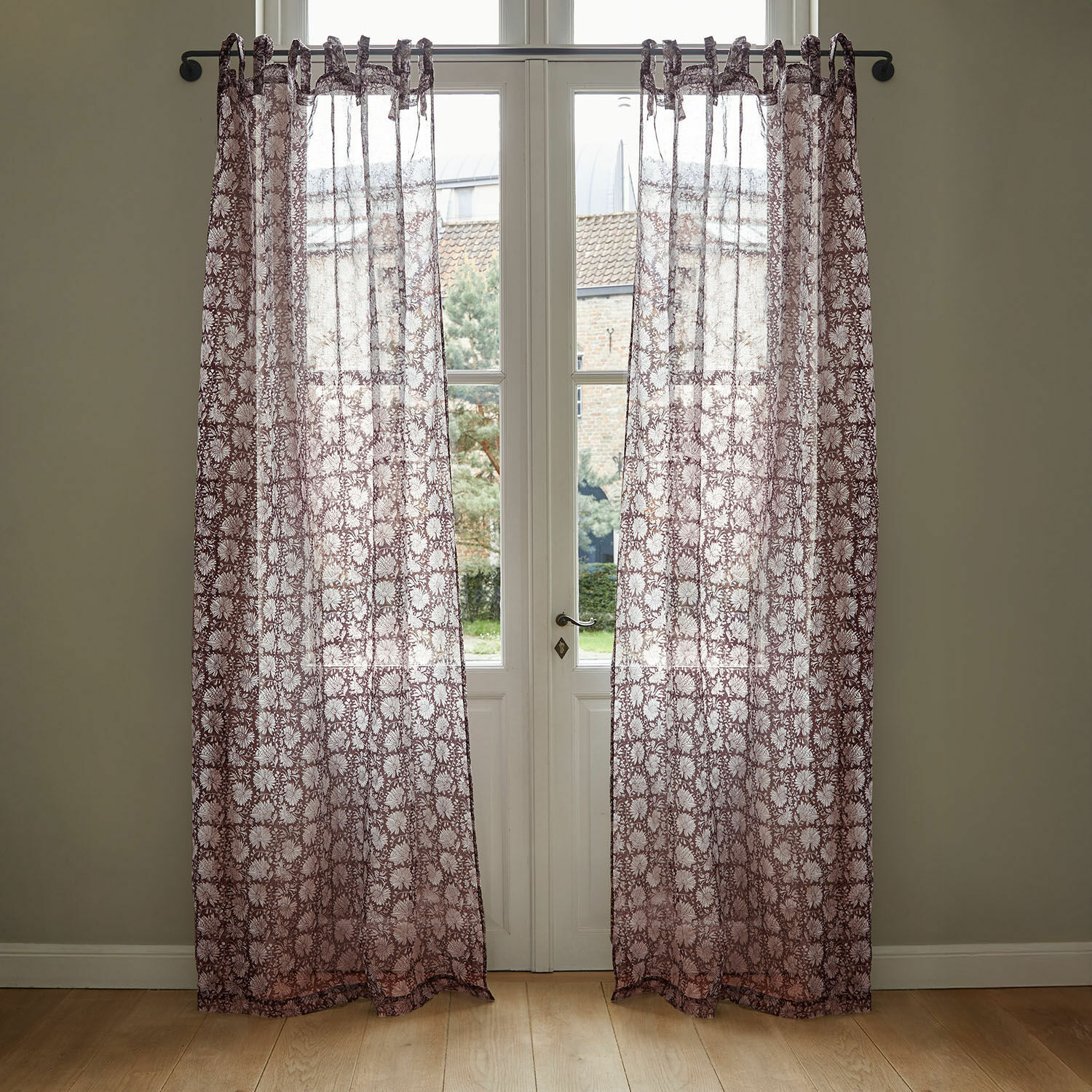 Cortinas transparentes burdeos con diseño floral, telas ligeras para decoración de ventanas