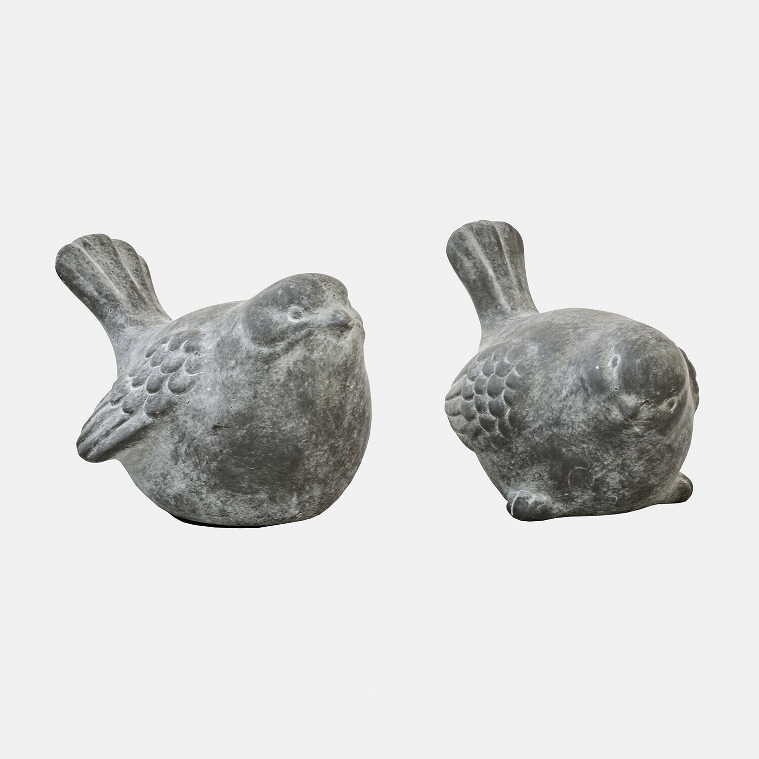 Set de 2 pájaros decorativos Haldoríe Dos figuras decorativas de pájaros en piedra gris con textura mate para jardín o interior