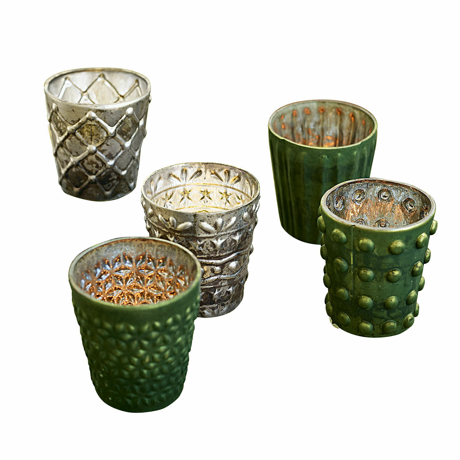Set de 5 linternas Morazan Conjunto de cinco portavelas de vidrio verde y plateado con textura, decoración para interiores.