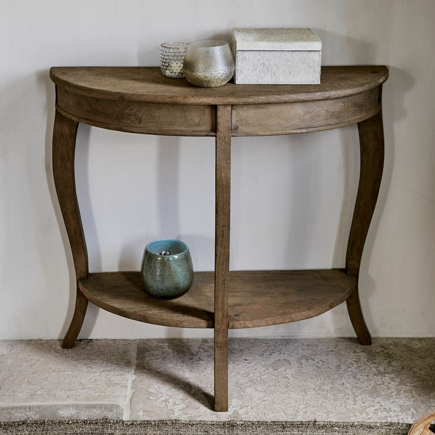 Consola Crowley Mesa de madera semicircular en color natural con estante inferior para salón o recibidor