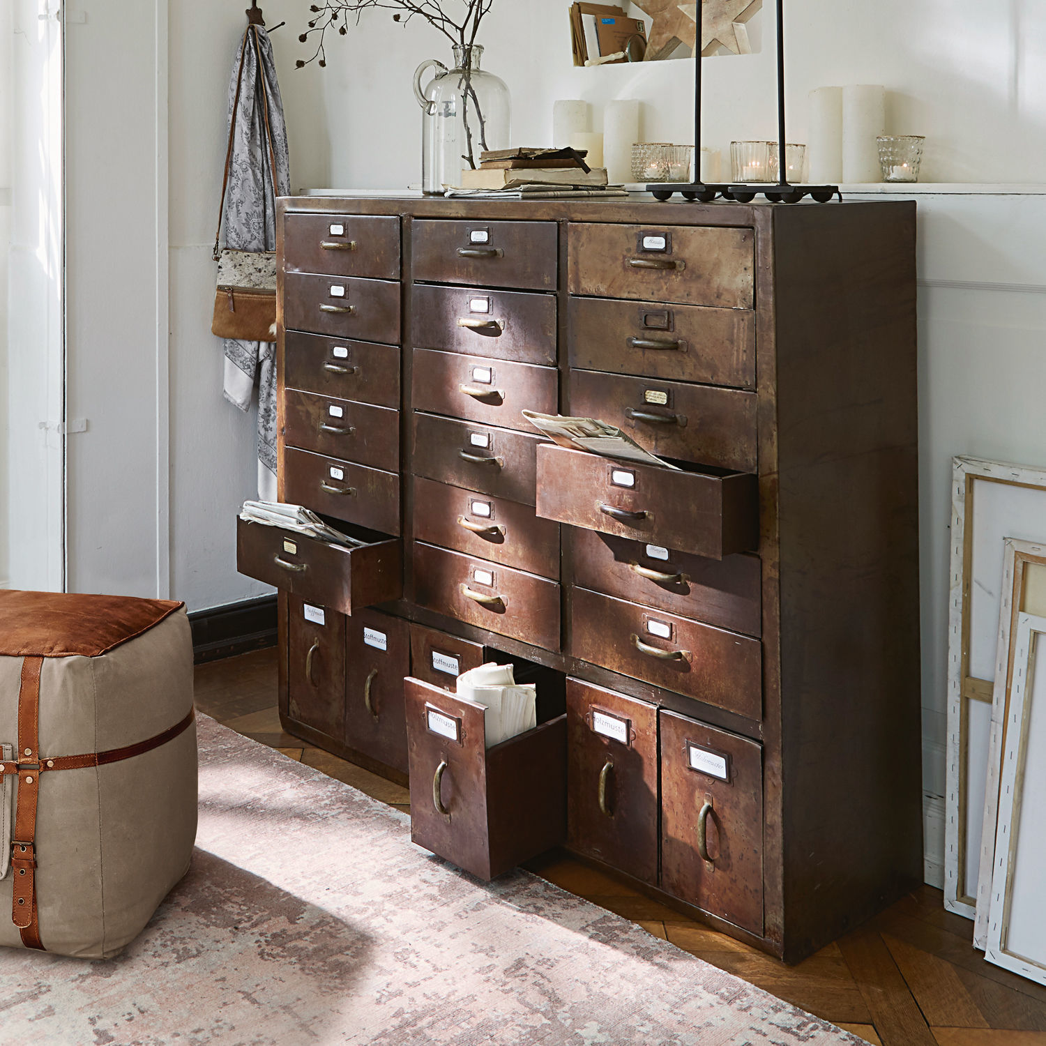 Cómoda Hennepin Mueble metálico marrón vintage con múltiples cajones para almacenamiento de documentos en casa