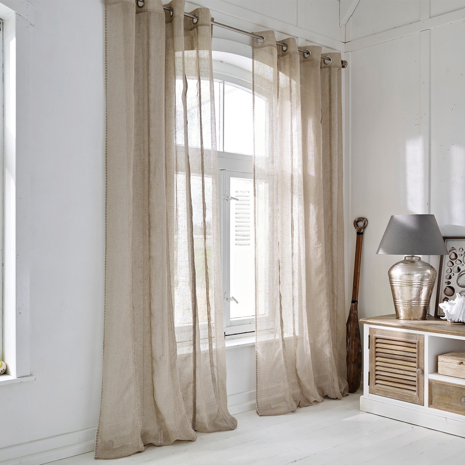 Cortina Blanchy Cortina beige de lino natural, ligera y translúcida, ideal para interiores luminosos