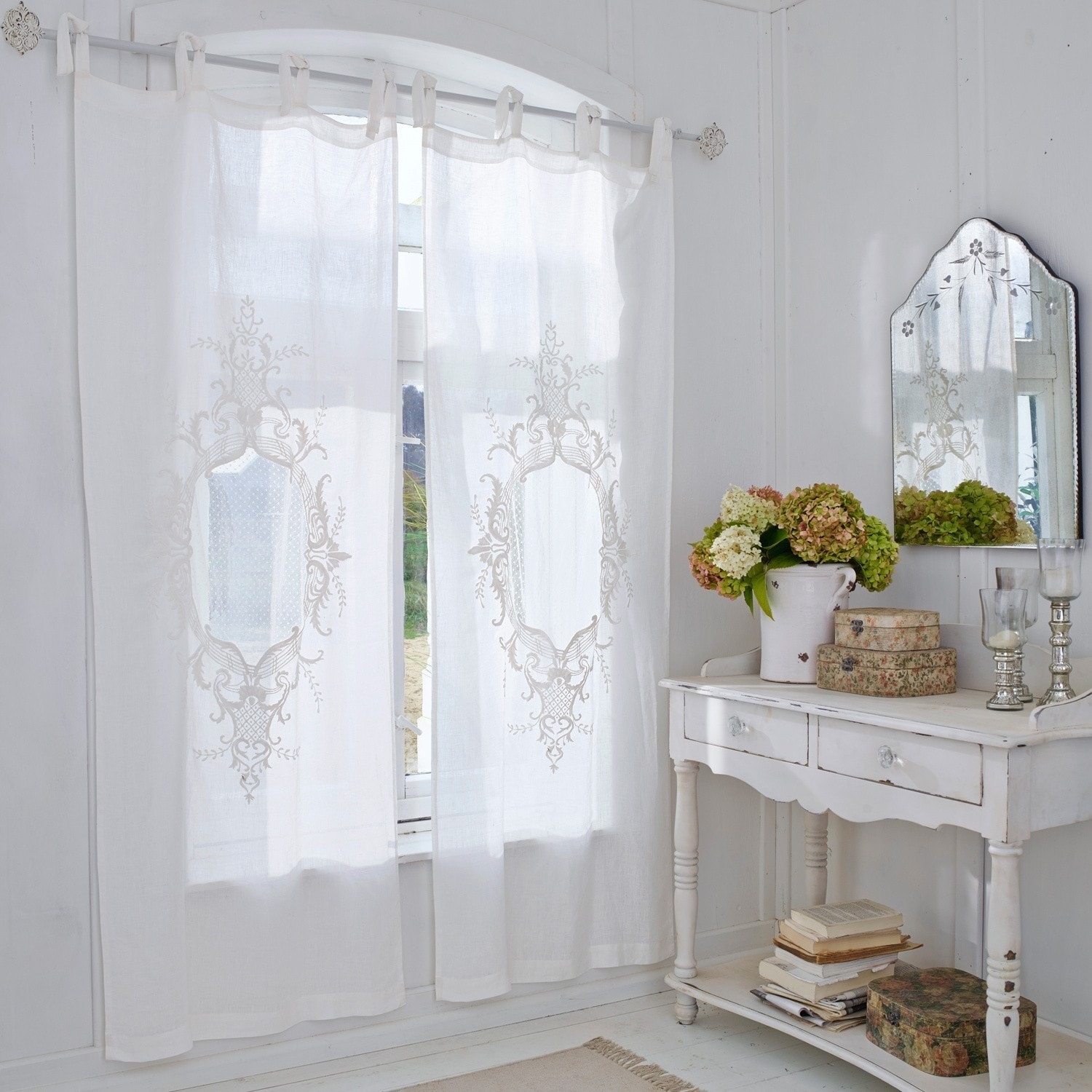 Cortina Leia Cortinas blancas de lino con diseño bordado en estilo clásico para interiores luminosos