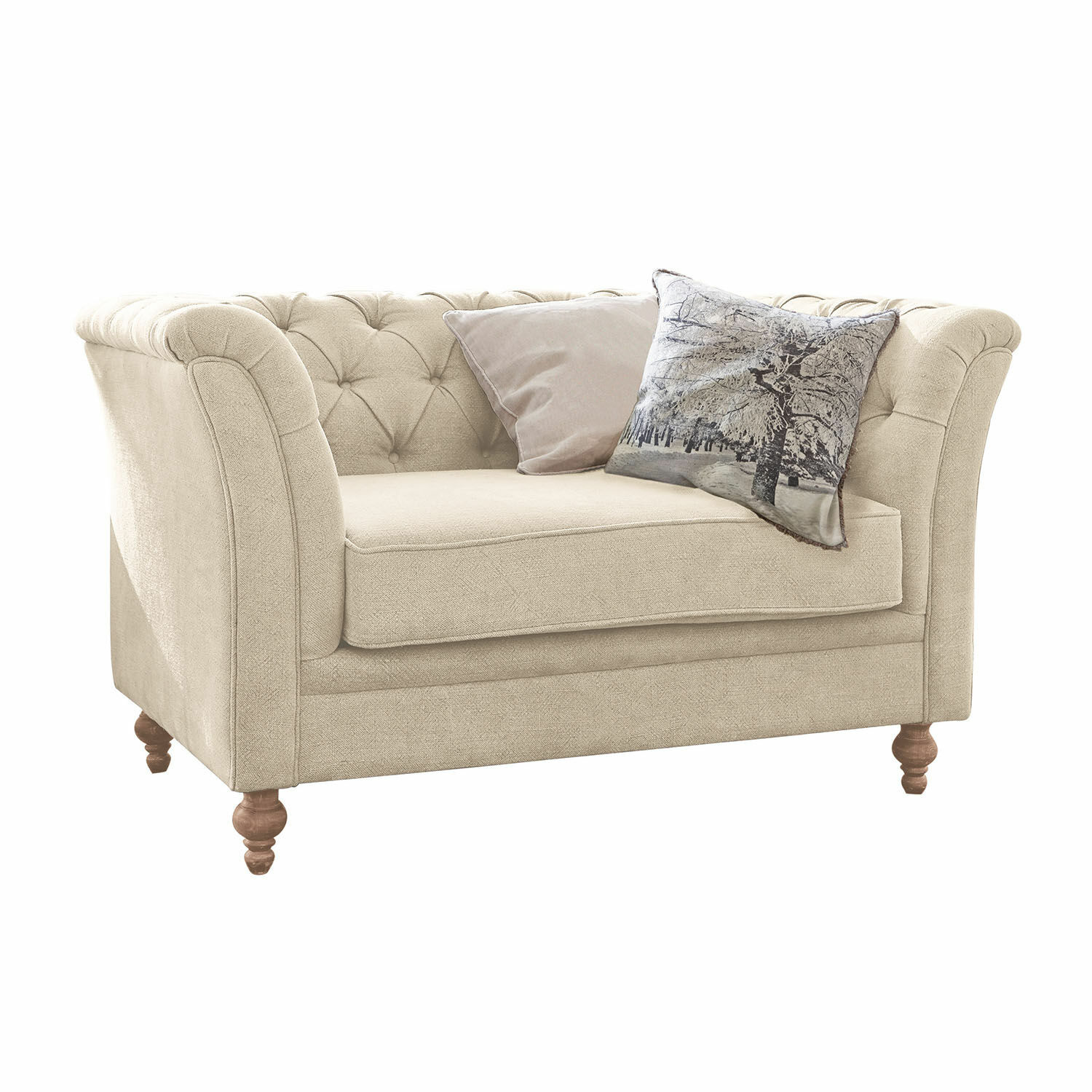 Sofá Clères Sofá beige de tela con respaldo capitoné y patas de madera, decorado con dos cojines