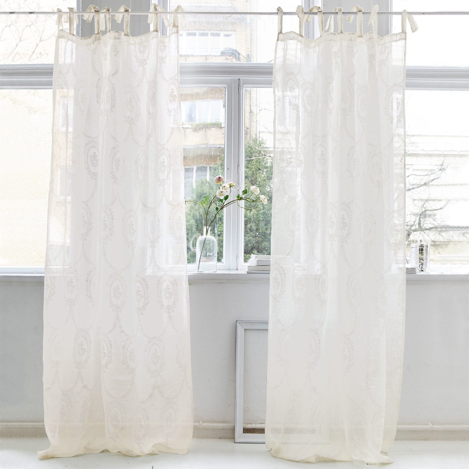 Cortina Loix Cortinas blancas transparentes con patrón delicado, telas ligeras para decoración de ventanas
