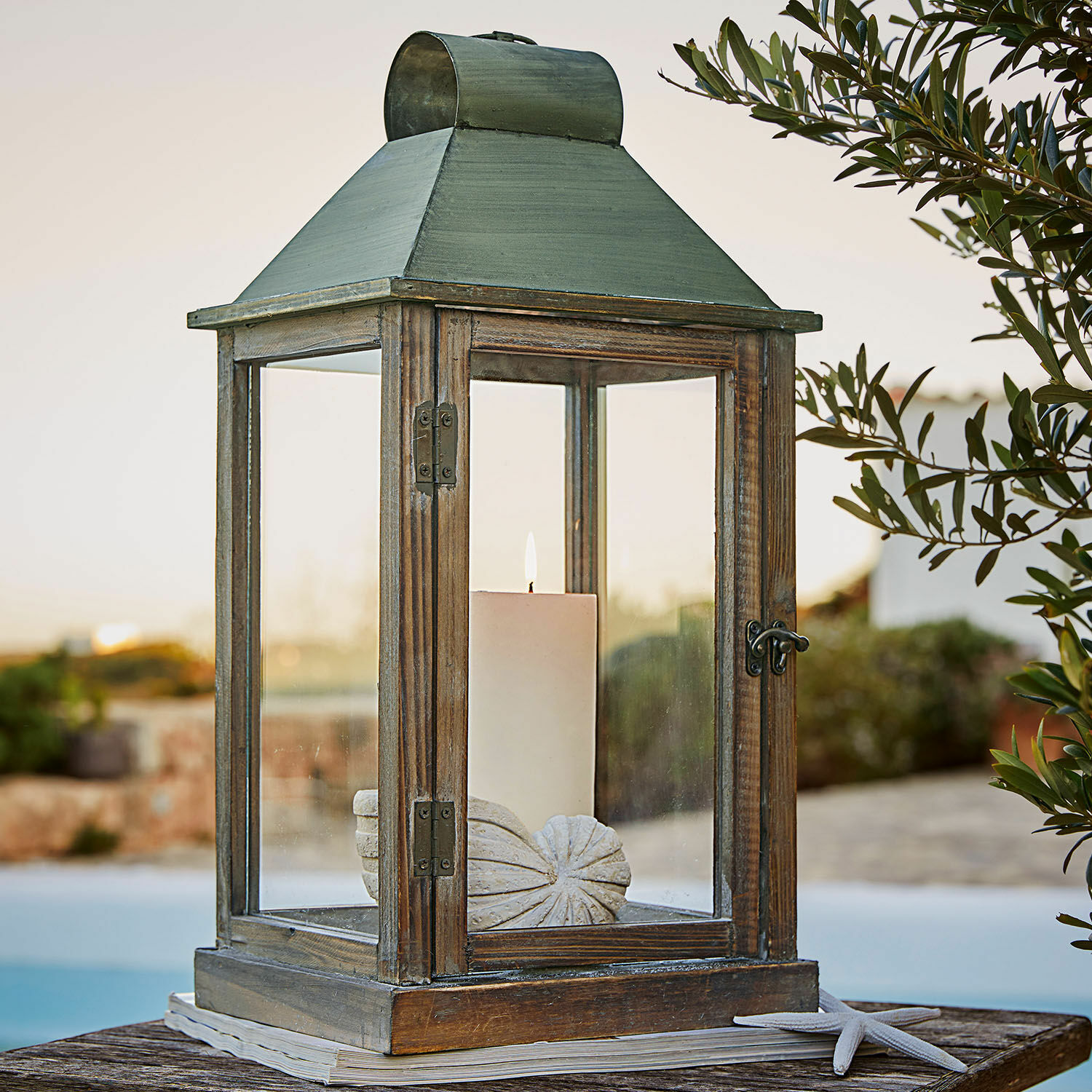 Farol Corte Farol de madera con techo metálico verde y vela blanca, decoración de jardín para terraza