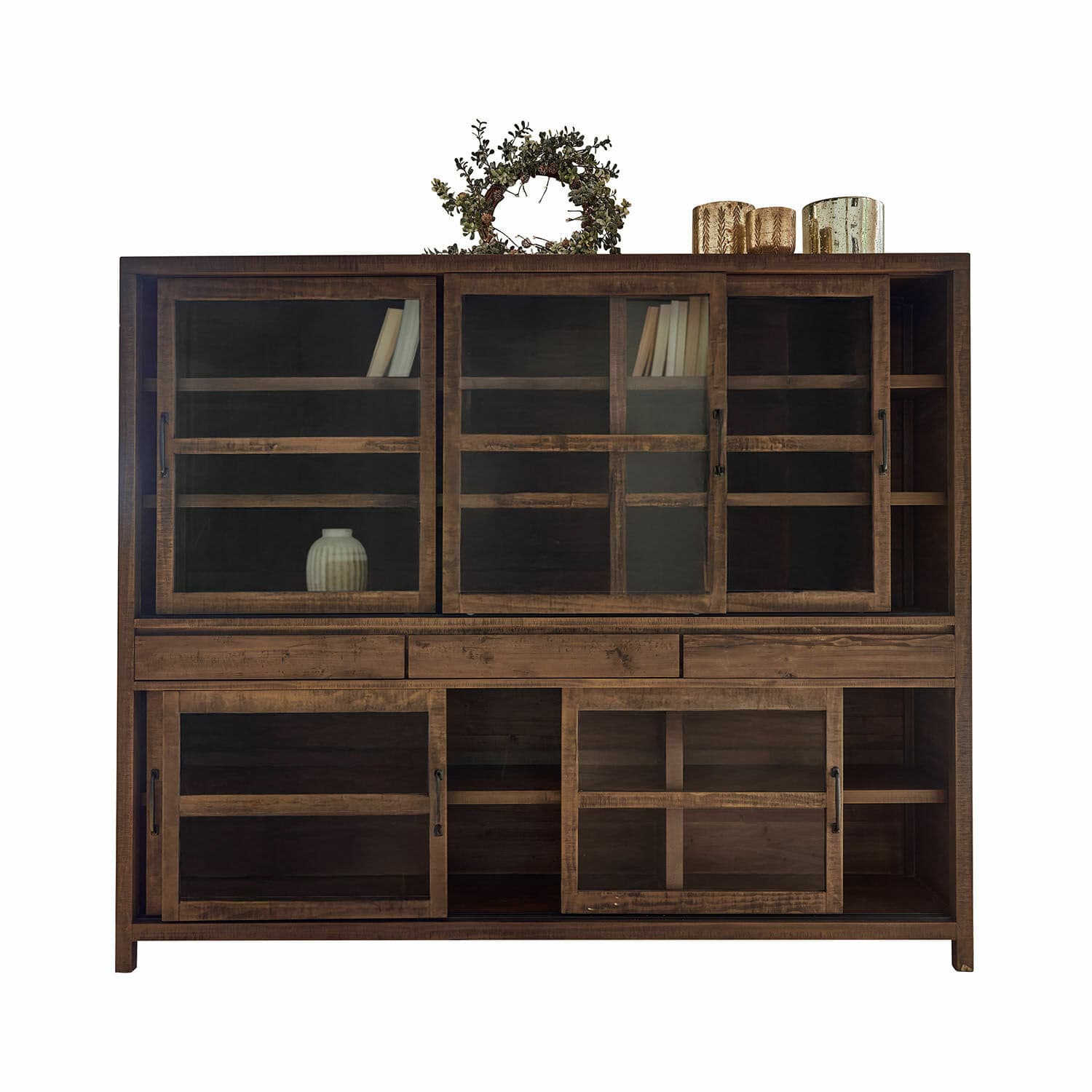 Vitrina Whitborne Gran vitrina de madera marrón con puertas de cristal y estantes, mueble para salón