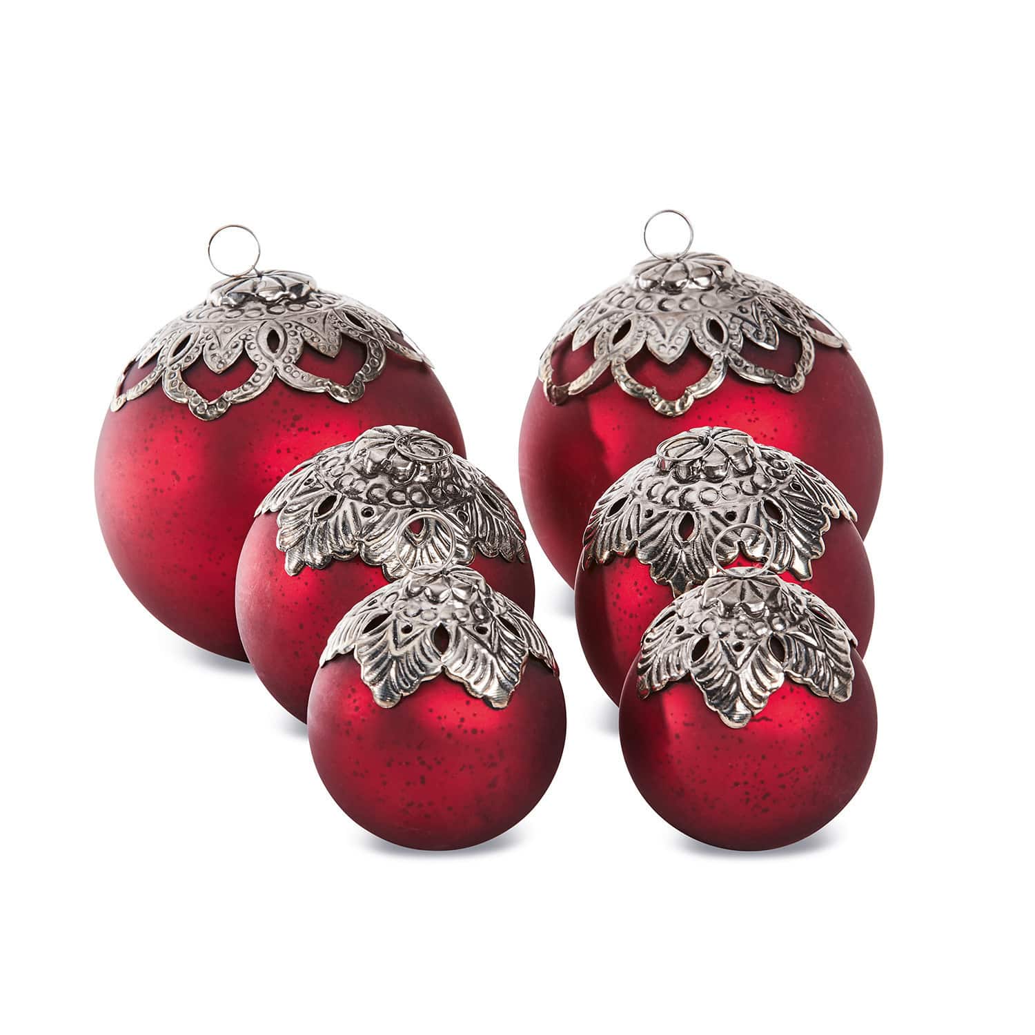 Set de 6 adornos navideños Valyn Conjunto de bolas navideñas rojas de vidrio con adornos plateados decorativos para árbol