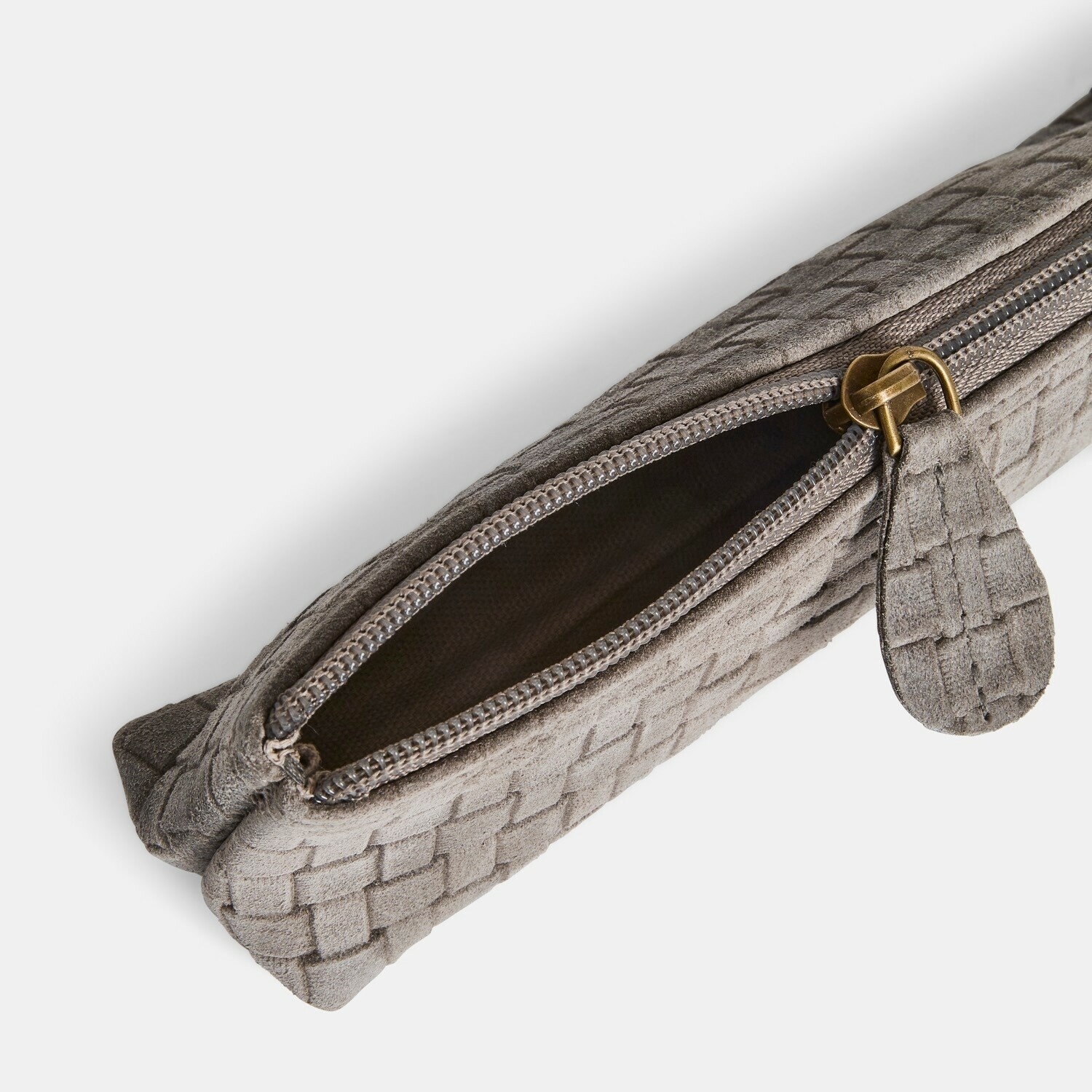 Estuche Nivelles