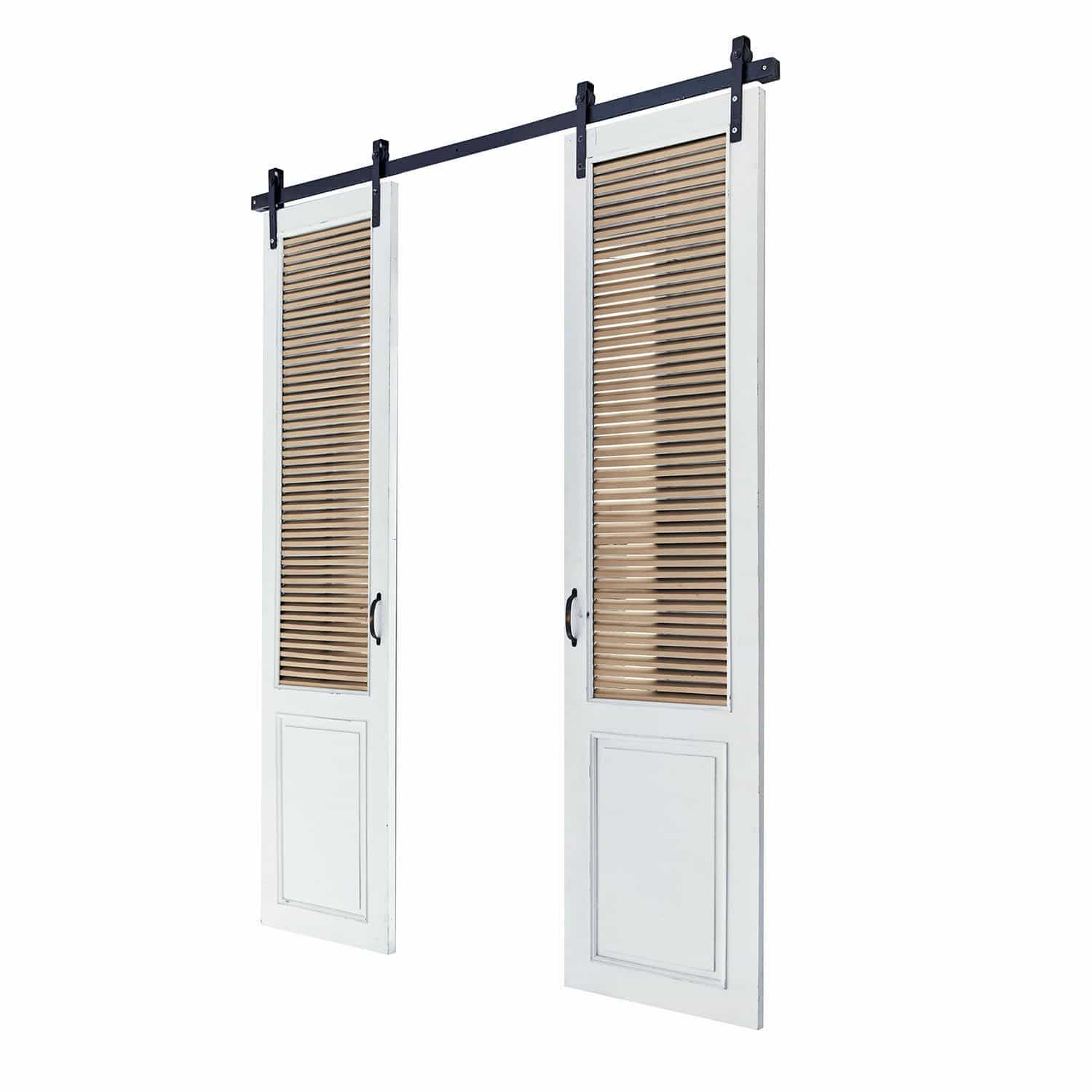 Puerta corredera doble de madera blanca con persianas marrones, puerta interior elegante